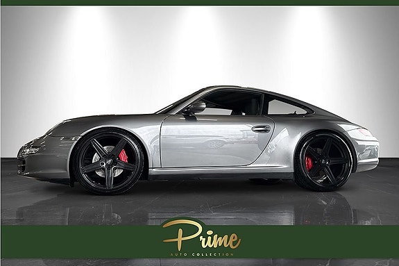 Porsche 911 Carrera 4S 4 of 5