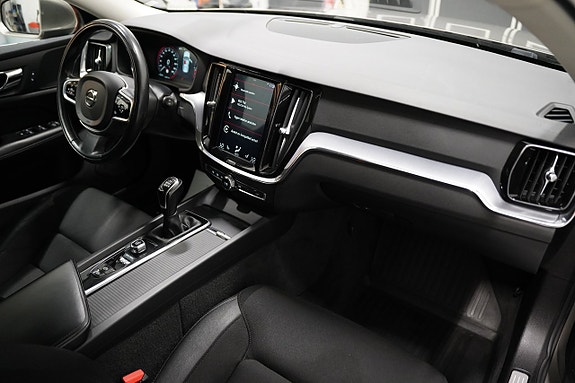 Volvo V60 8 of 22