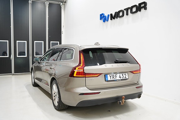 Volvo V60 4 of 22