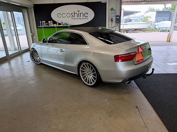 Audi A5 4 of 6