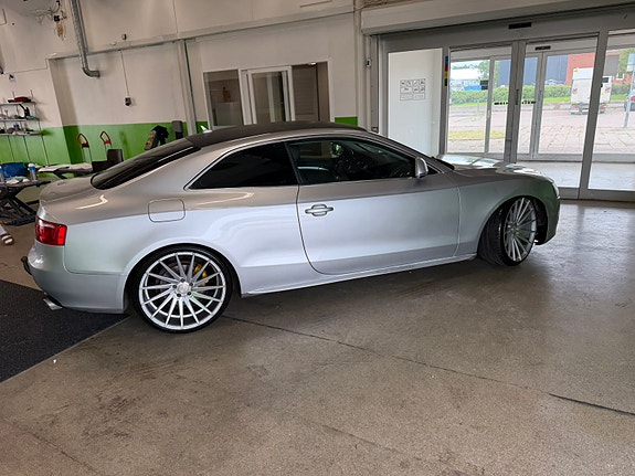 Audi A5 2 of 6