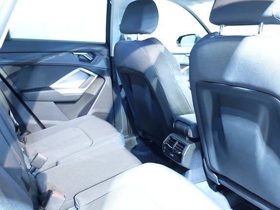 Audi Q3 6 of 7