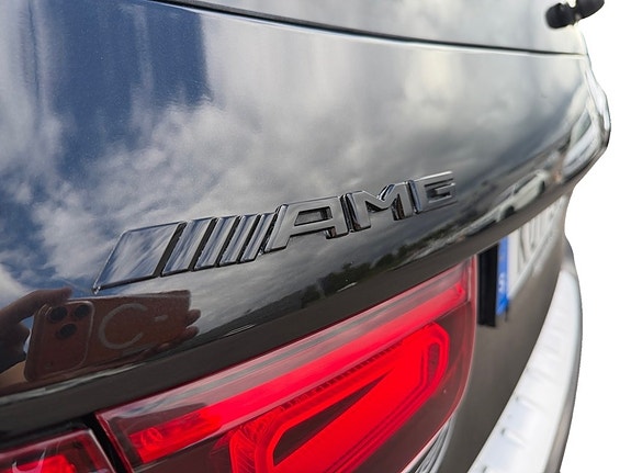 Mercedes-Benz GLB35 10 of 16