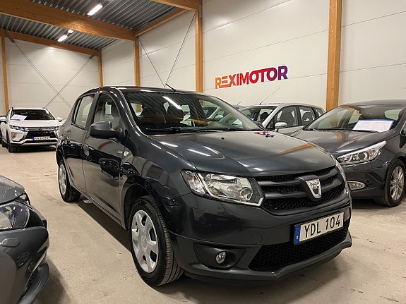 Dacia Sandero 2 of 5