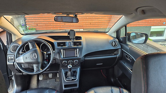 Mazda 5 4 of 4