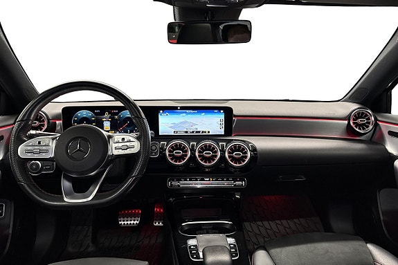 Mercedes-Benz A180 d 8 of 11