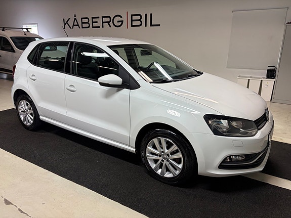 Volkswagen Polo 2 of 5
