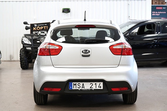 Kia Rio 4 of 5