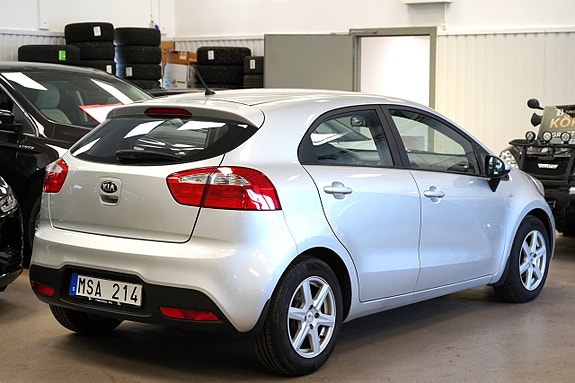 Kia Rio 5 of 5