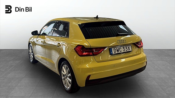 Audi A1 3 of 5