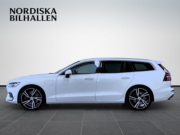 Volvo V60 4 of 5