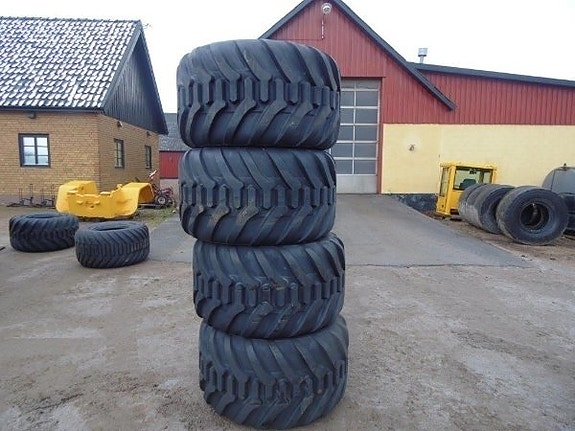 Trelleborg Twin T423 2 of 2