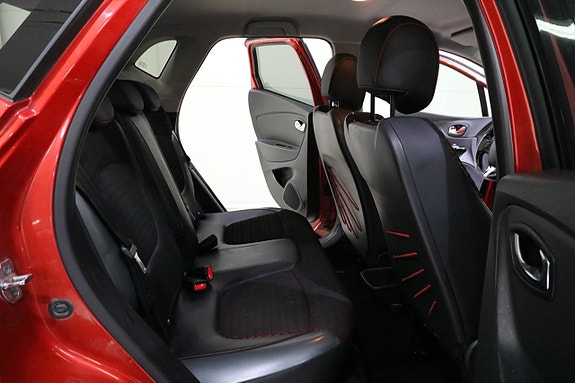 Renault Captur 14 of 16