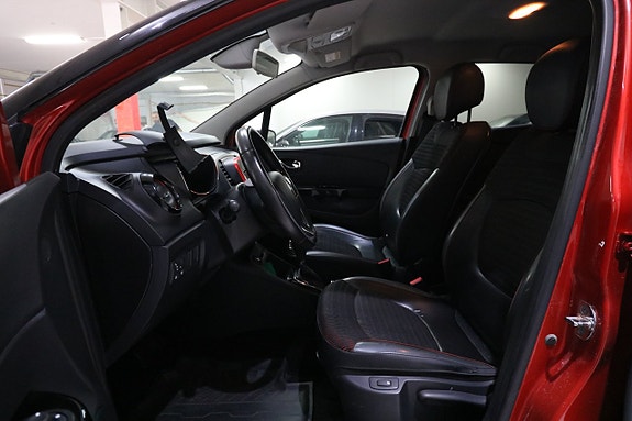Renault Captur 5 of 16