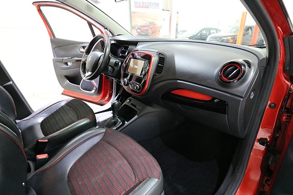 Renault Captur 11 of 16