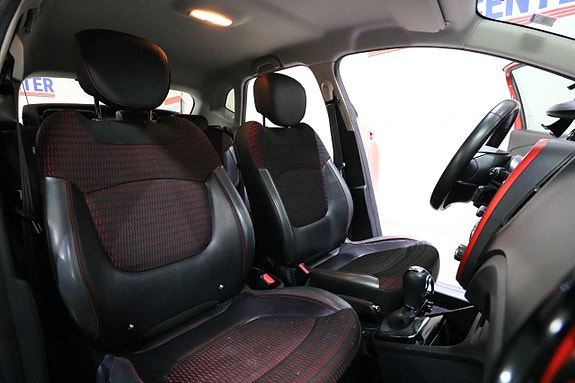 Renault Captur 12 of 16