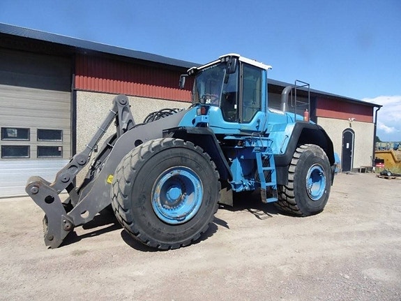 Volvo L 220 G 3 of 4