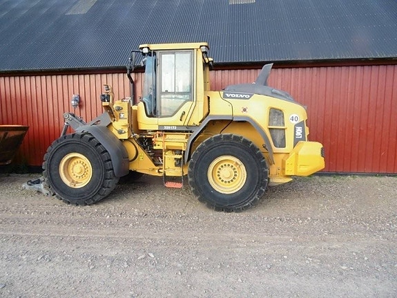 Volvo L 90 H 3 of 4