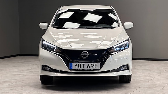 Nissan Leaf 23 of 24