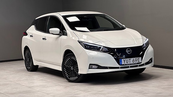 Nissan Leaf 21 of 24