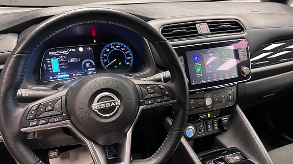 Nissan Leaf 12 of 24