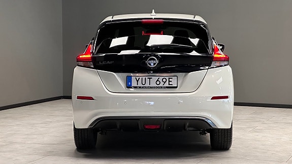 Nissan Leaf 24 of 24