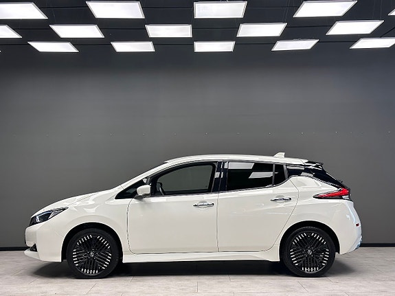 Nissan Leaf 5 of 5