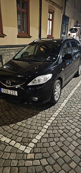 Mazda 5 2 of 5