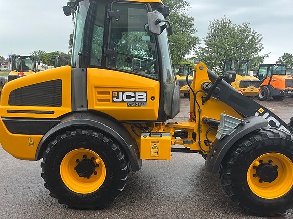 JCB 409 SV-20 40km/h 439Tim 2 of 5