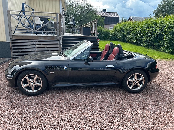 BMW Z3 2 of 5