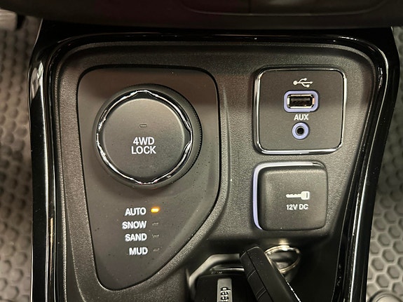 Jeep Compass 16 of 19