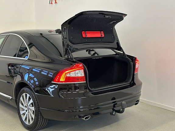 Volvo S80 9 of 29