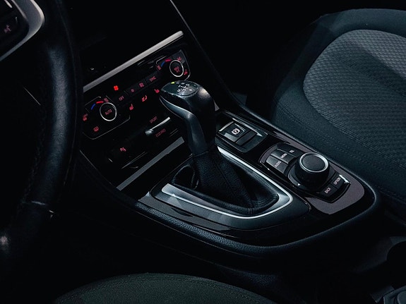BMW 218i 11 of 21