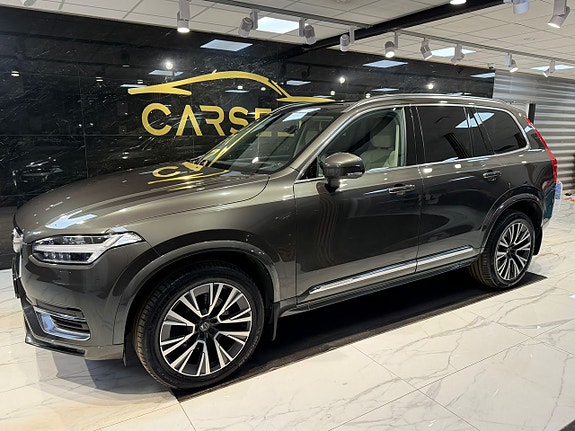 Volvo XC90 2 of 5
