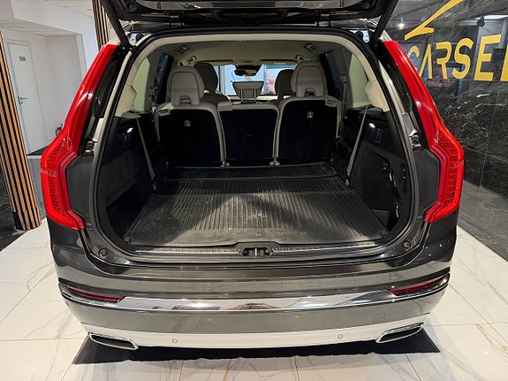 Volvo XC90 5 of 5