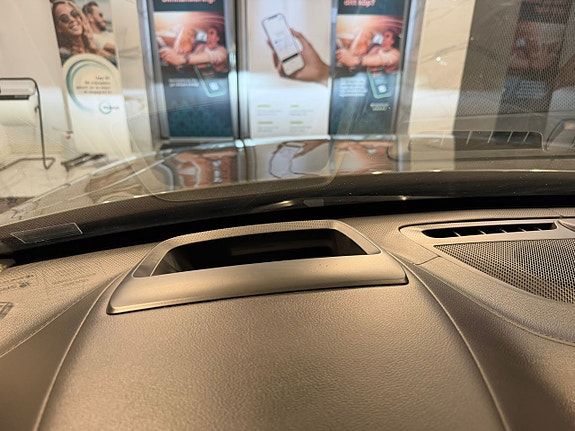 Volvo XC90 13 of 30
