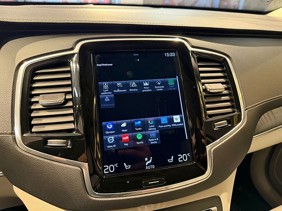 Volvo XC90 17 of 30