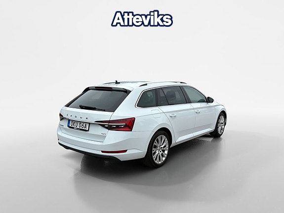 Skoda Superb 3 of 5