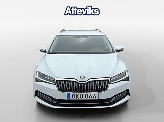 Skoda Superb 8 of 14