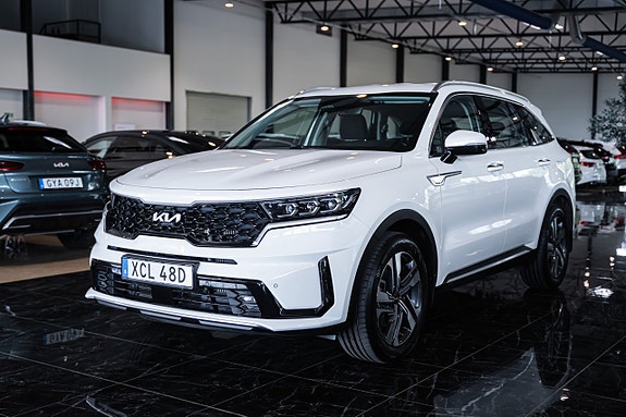 Kia Sorento 2 of 30