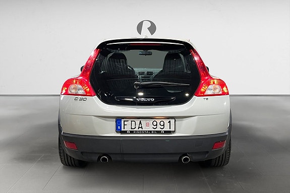 Volvo C30 6 of 19