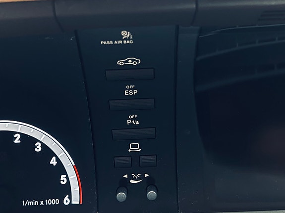 Mercedes-Benz S320 25 of 27