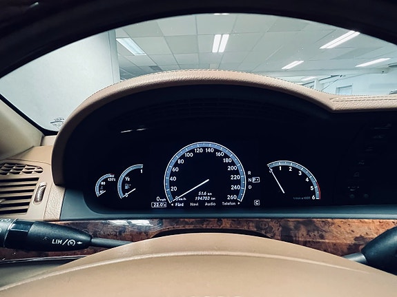 Mercedes-Benz S320 15 of 27