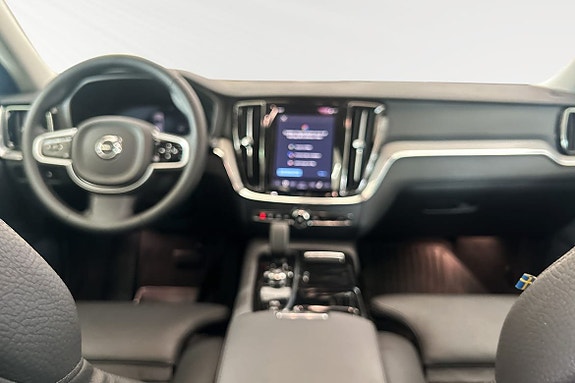 Volvo V60 10 of 30
