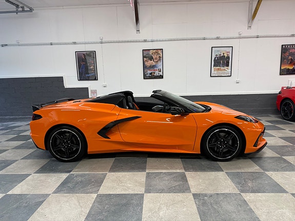 Chevrolet Corvette 16 of 27