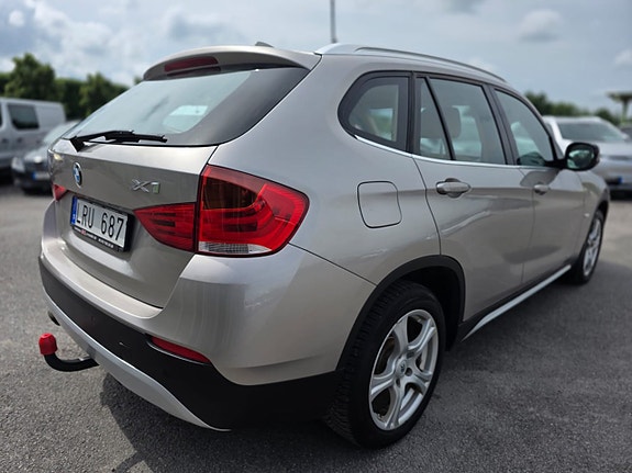 BMW X1 3 of 5