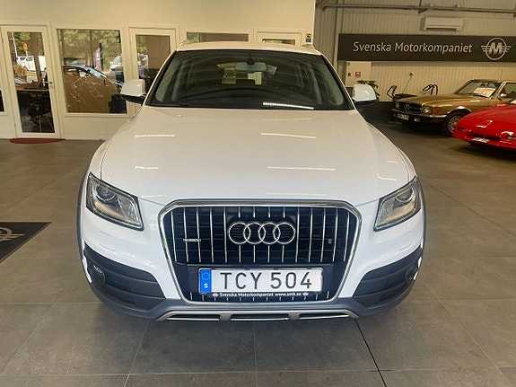 Audi Q5 2 of 5