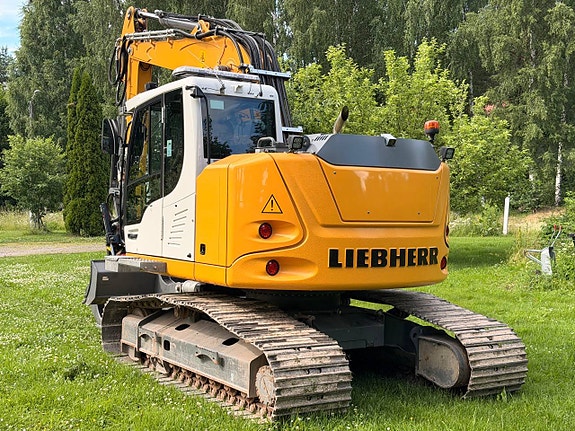 Liebherr R914 Compact S - LÅGA TIMMAR 4 of 12