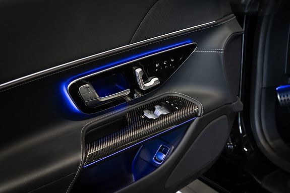 Mercedes-Benz SL43 13 of 24