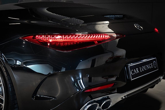 Mercedes-Benz SL43 17 of 24